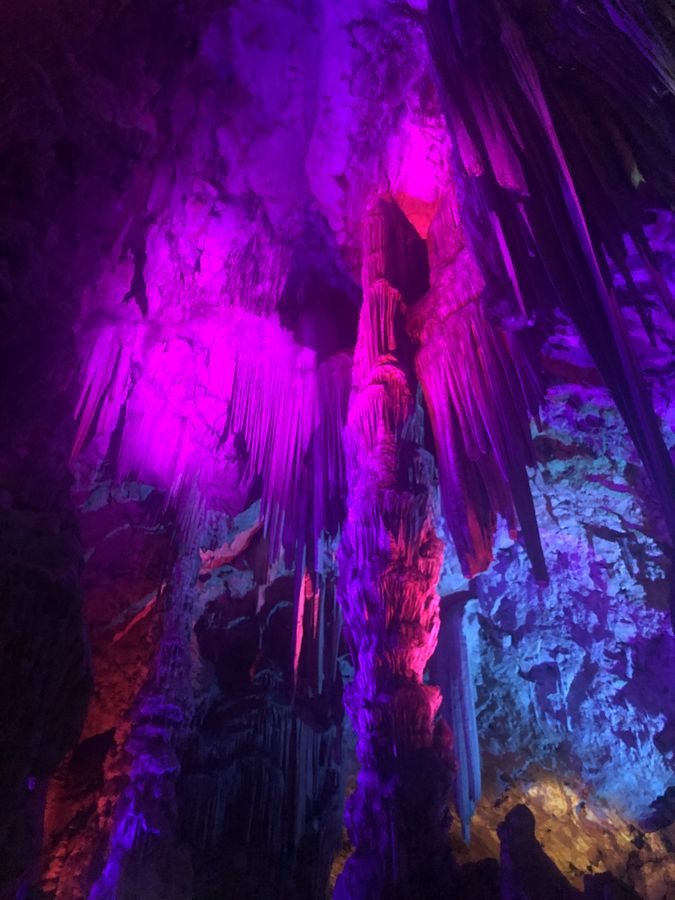 Luces en Cueva de San Miguel en Gibraltar
