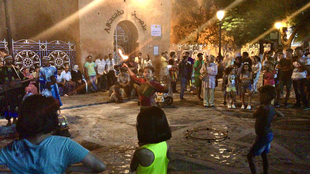 Plaza delante del Kasbah de Chefchaouen