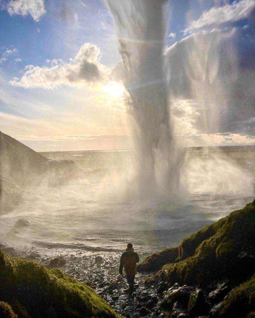 Ángel Herrera en Seljalandsfoss