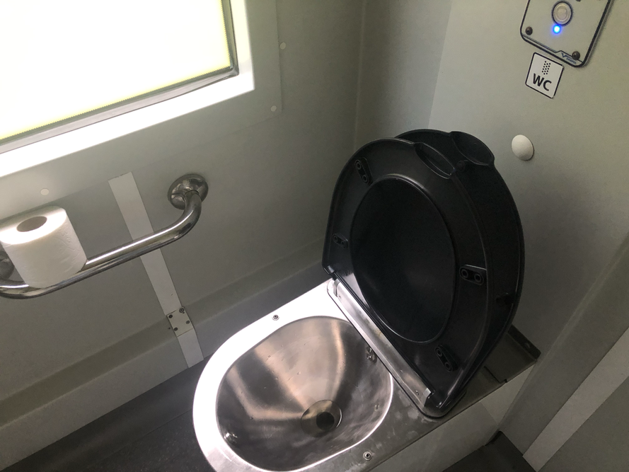 WC en tren de Polonia