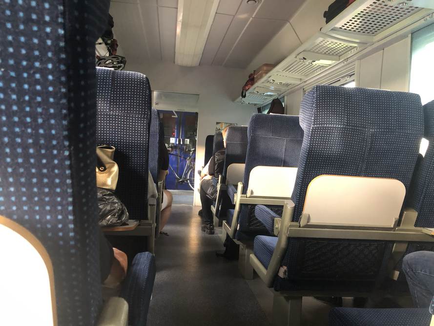 Interior de un tren en Polonia
