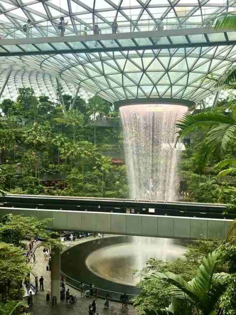 Vista de Jewel en el aeropuerto de Singapur