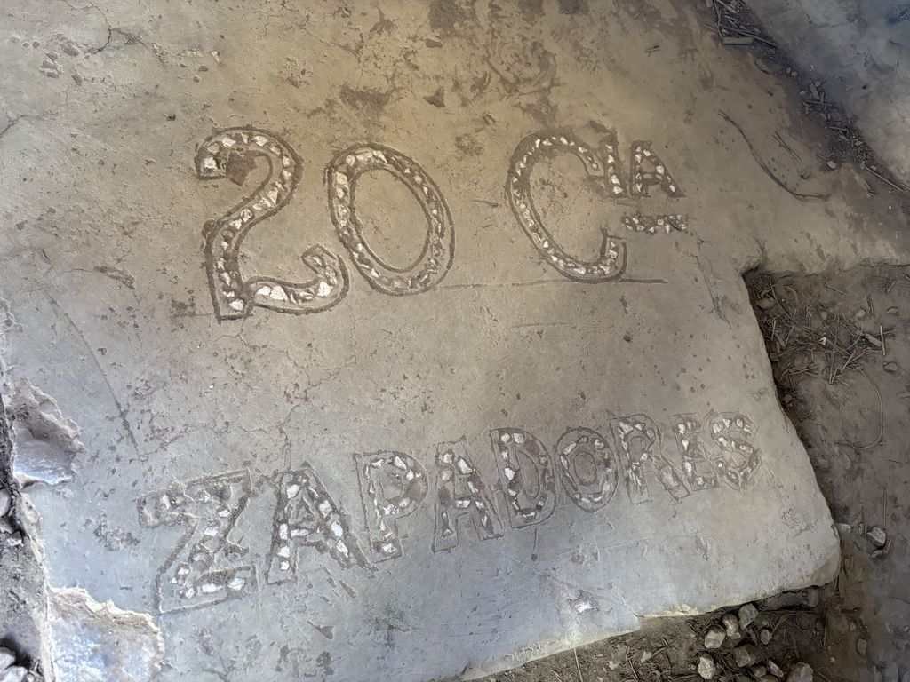 Inscripción de zapadores de la Guerra Civil en Trinchera del Maúllo