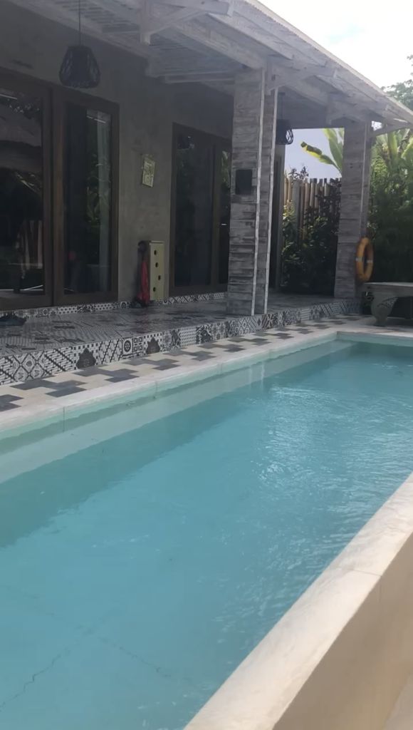 Piscina en Uluwatu Hub