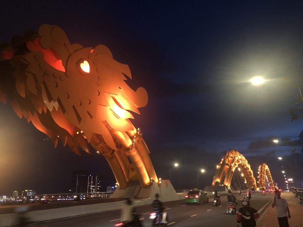 Puente del Dragón en Da Nang