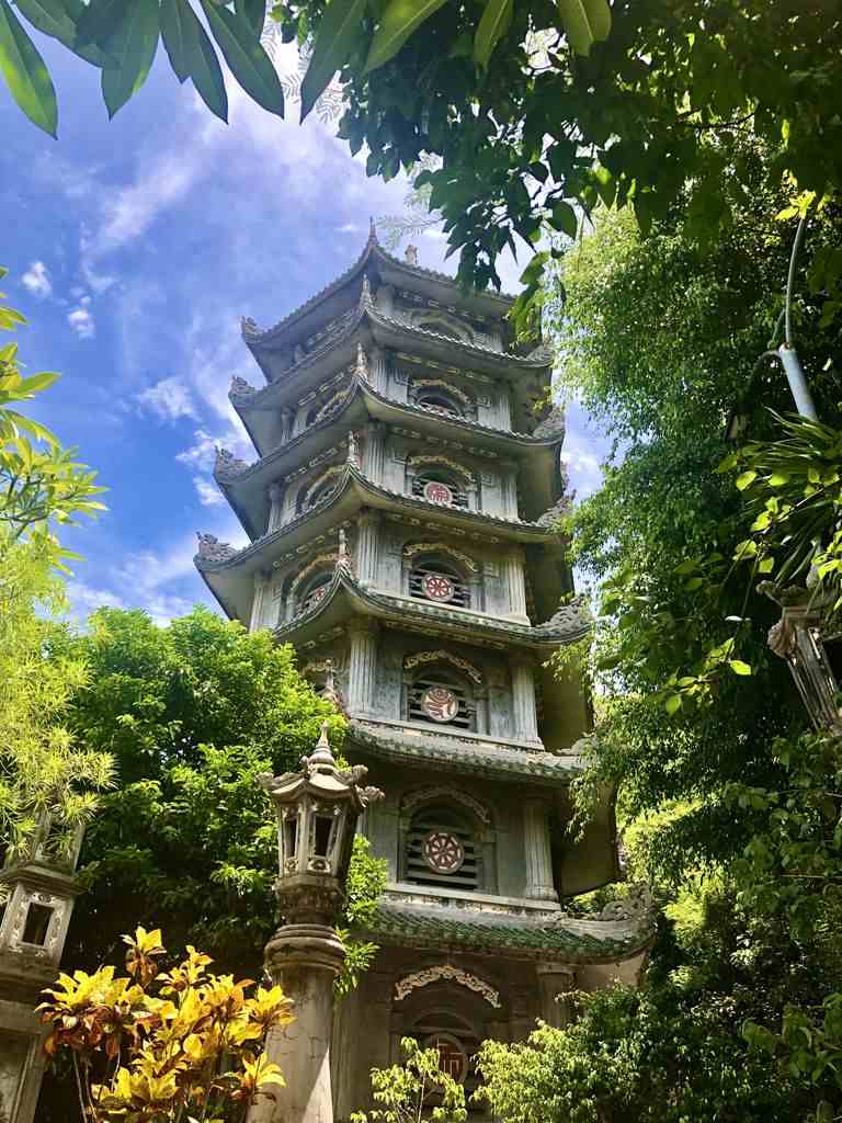 Torre en las Montañas de Mármol de Da Nang