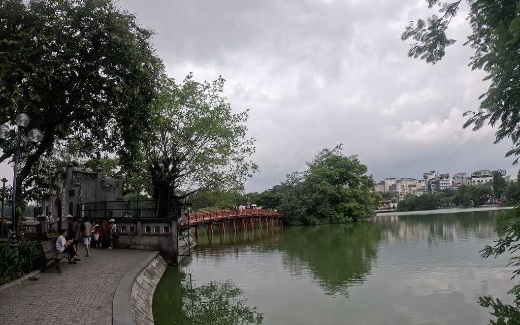 Puente en Hanoi