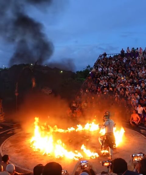 Foto de la Danza Kecak, una de las cosas que ver en Uluwatu