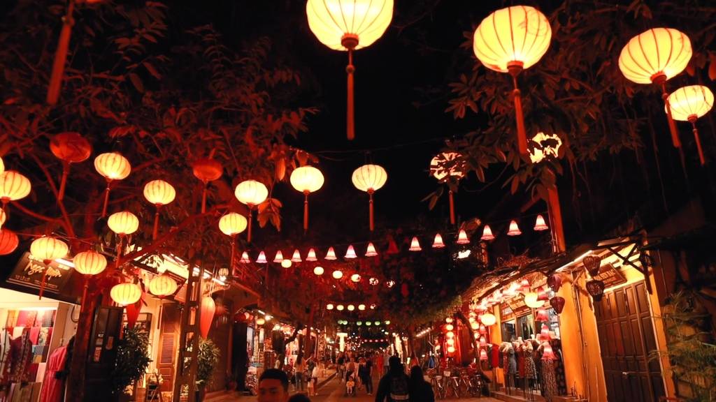 Calles de Hoi An decoradas con Farolillos