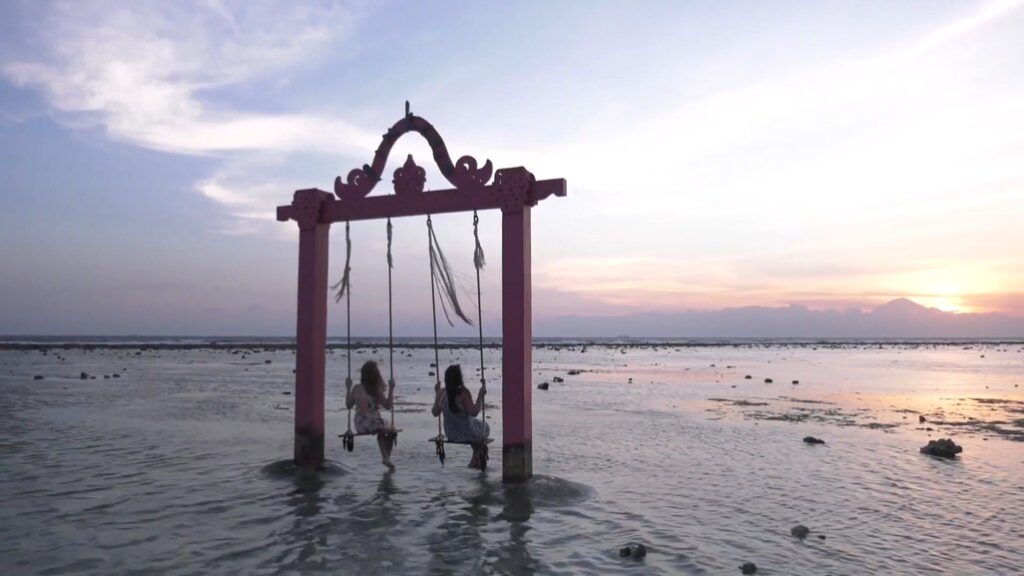 Columpio en una playa de Gili Trawangan