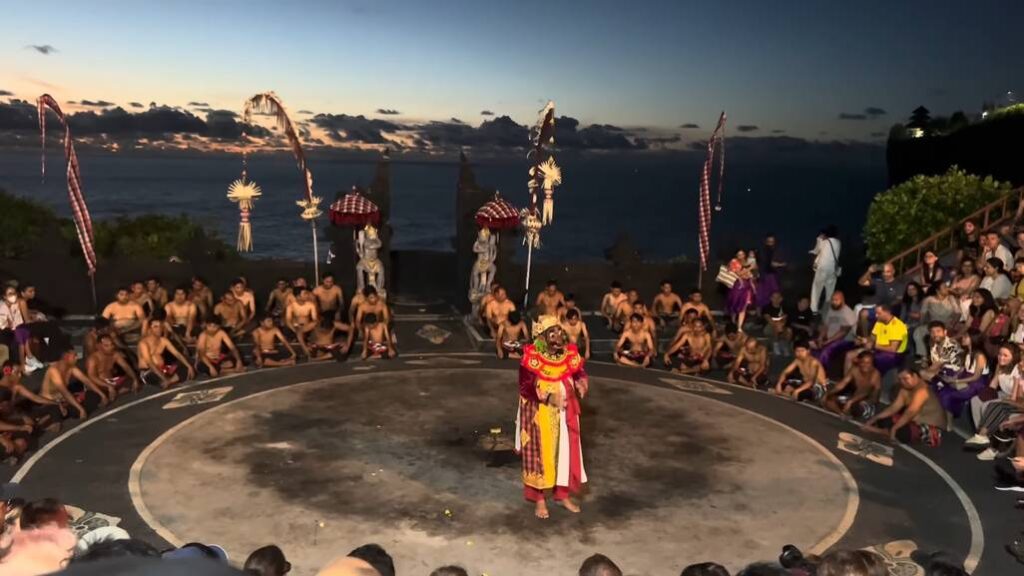 Danza Kecak en el Templo de Uluwatu