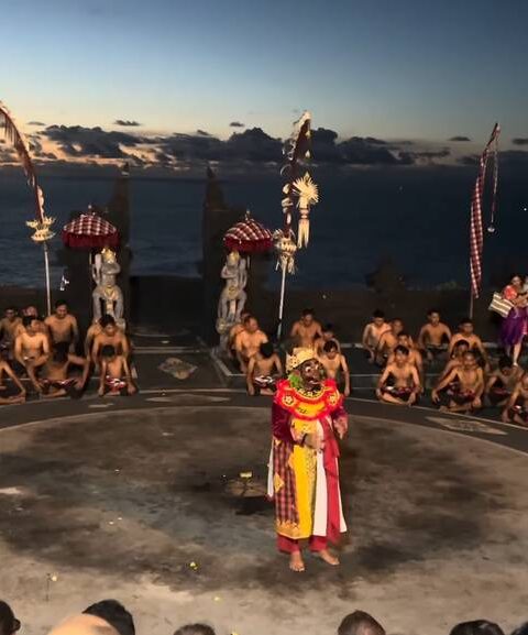 Danza Kecak en el Templo de Uluwatu