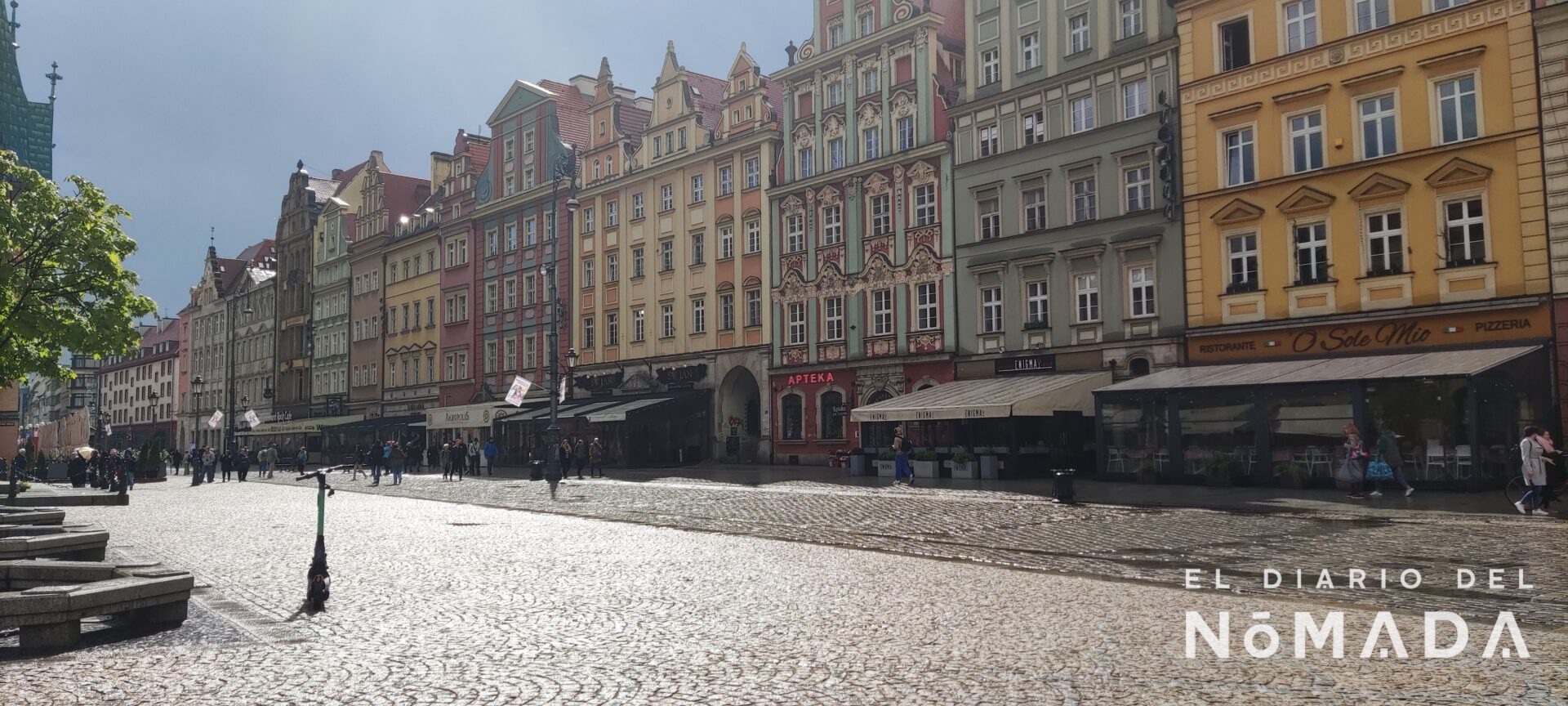 Pintorescas casas de colores en Wroclaw
