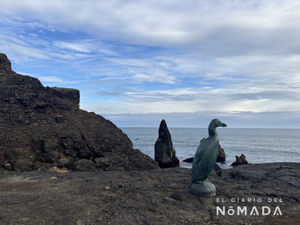 Estatua del Alca Gigante en Balahnukamol